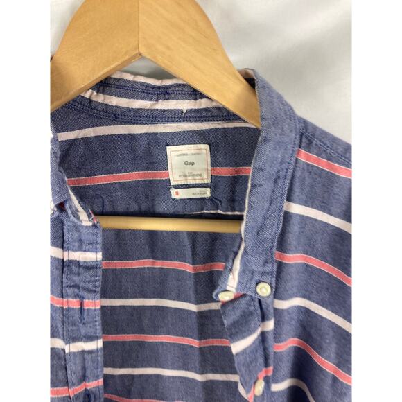 GAP Womans Fitted Boyfriend Striped Button Up Shirt Size Medium - Picture 3 of 4